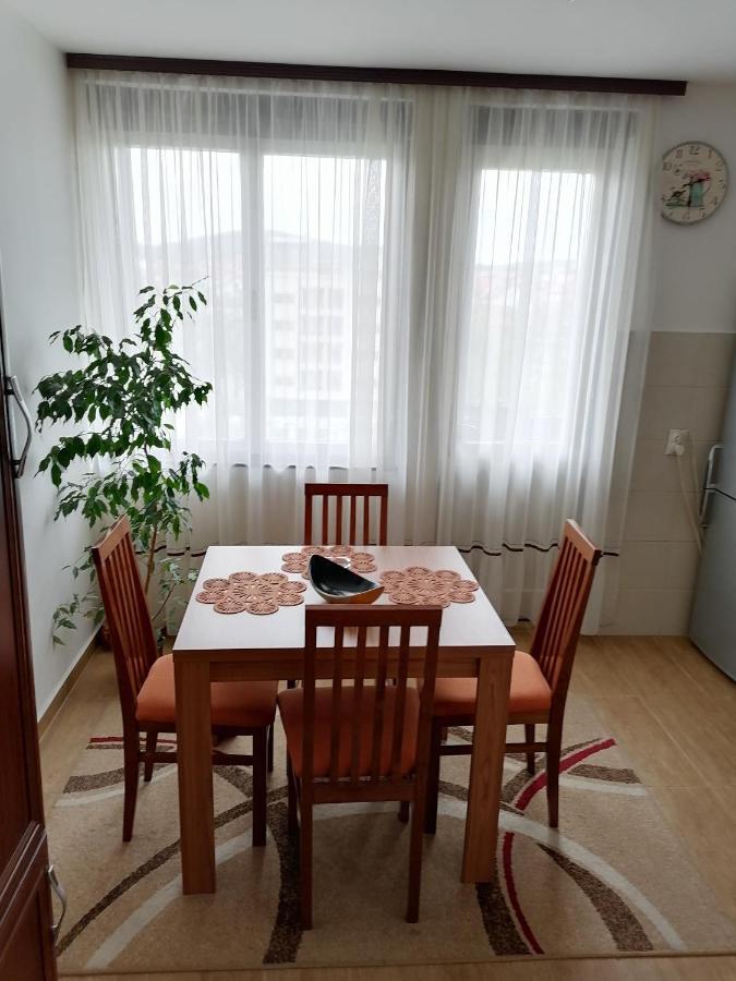 Apartman Lena อารันเยโลวัคส์ ภายนอก รูปภาพ