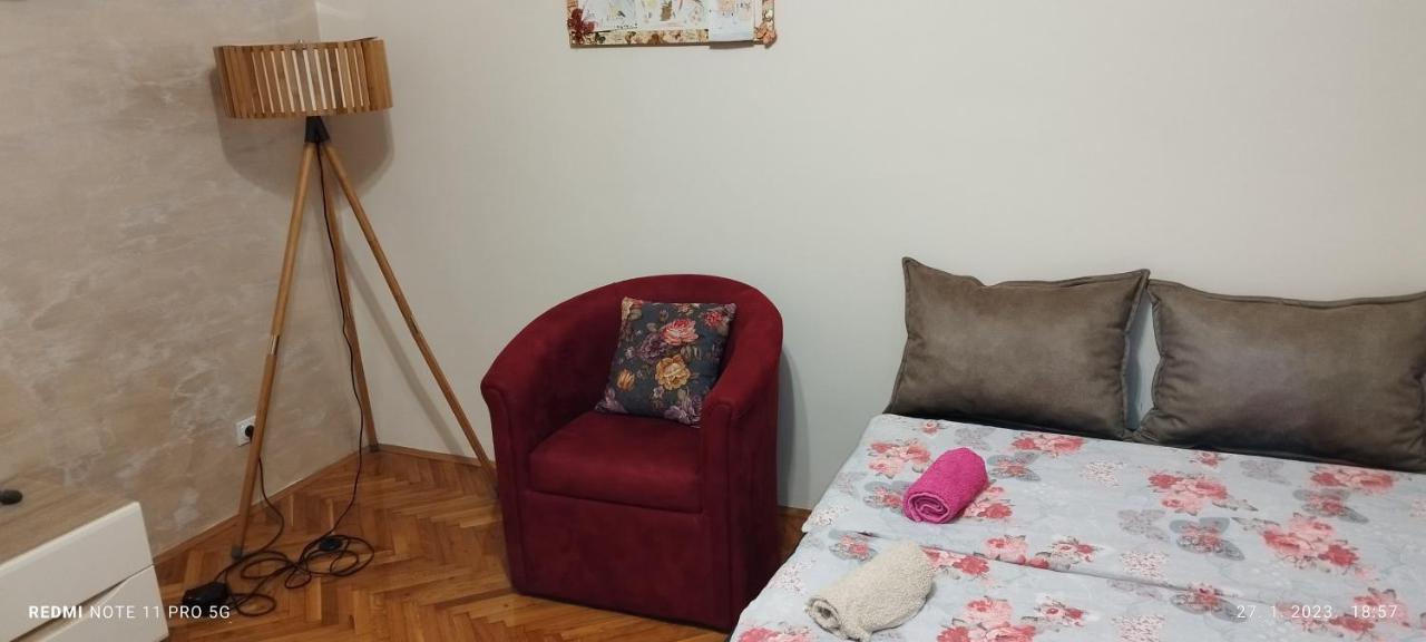 Apartman Lena อารันเยโลวัคส์ ภายนอก รูปภาพ